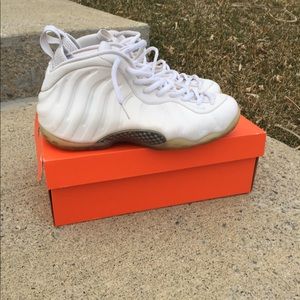 Nike foamposite White Out